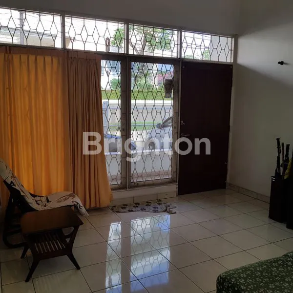image RUMAH MEWAH DIDAERAH PALMERAH JAKARTA BARAT (6)