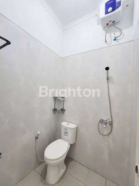 image RUMAH BANGUNAN BARU DAN FULL FURNISH DI SEMARANG INDAH (3)