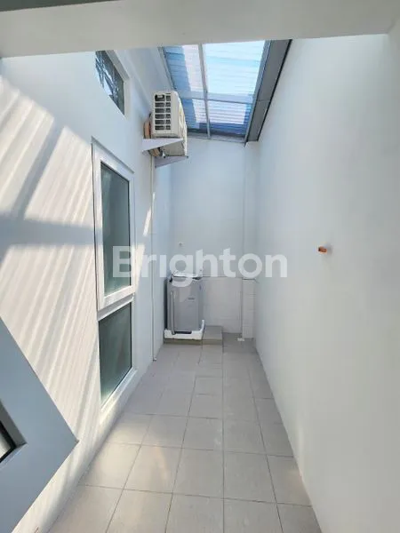 image RUMAH BANGUNAN BARU DAN FULL FURNISH DI SEMARANG INDAH (4)