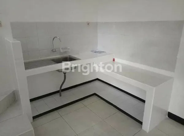 image RUMAH  SIAP HUNI DEKAT UPN SURABAYA (5)