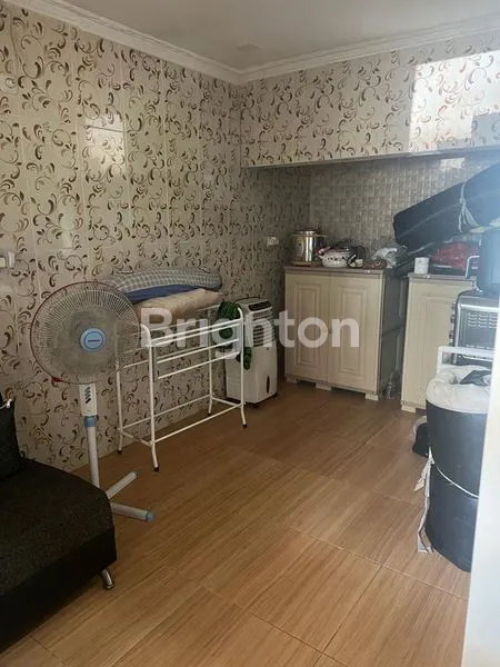 image RUMAH 2 LANTAI BAGUS SIAP HUNI SEMI FURNISHED. PERUMAHAN GADING INDAH REGENCY DEKAT KENJERAN SURAMADU MERR PAKUWON CITY (6)