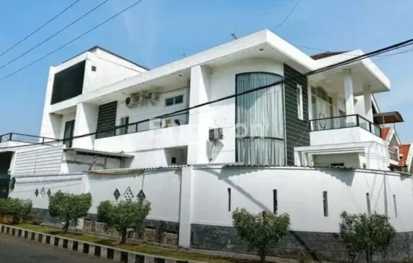 image RUMAH LUAS HOOK DHARMAHUSADA INDAH (1)