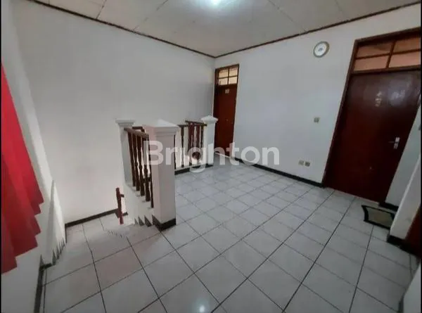 image RUMAH 2LT, CIKUTRA, 5+1 KT, 4KM, CARPORT 2 MOBIL (2)