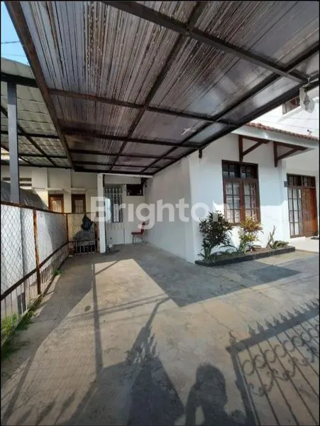 image RUMAH 2LT, CIKUTRA, 5+1 KT, 4KM, CARPORT 2 MOBIL (6)