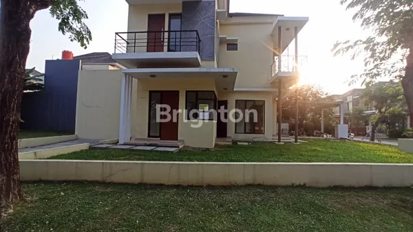 image RUMAH HOOK BARU SIAP HUNI DI HARAPAN INDAH 2 LANTAI DAN LINGKUNGAN SUDAH RAMAI (6)