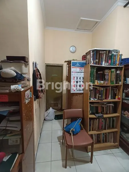 image DI BAWAH PASARAN RUMAH KOTA MALANG DEKAT KAMPUS (2)