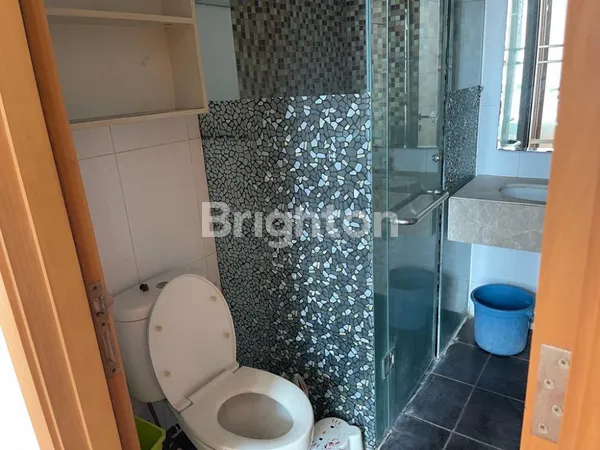 image MURAH BUTUH CEPAT LAKUU APARTEMENT ARYADUTA RESIDENCE FREE FURNISH CIAMIK TINGGAL MASUK (6)