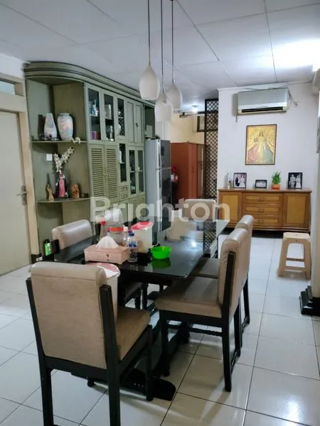 image RUMAH PALEM SELATAN DURI KEPA JAKARTA BARAT - 1 1/2 LANTAI & SIAP HUNI. (2)