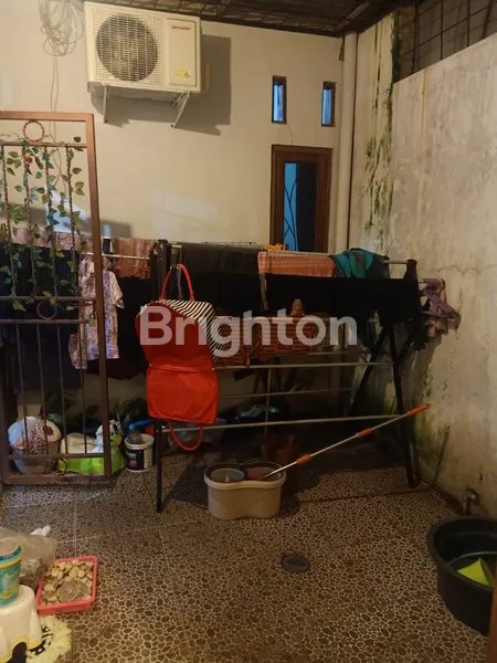 image RUMAH USAHA RAPIH STRATEGIS DI PUSAT KOTA KARANGANYAR SOLO RUKO 2 LANTAI (5)