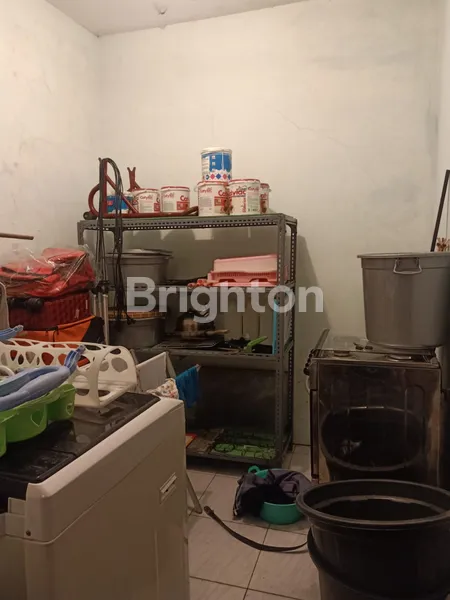 image RUMAH USAHA RAPIH STRATEGIS DI PUSAT KOTA KARANGANYAR SOLO RUKO 2 LANTAI (6)