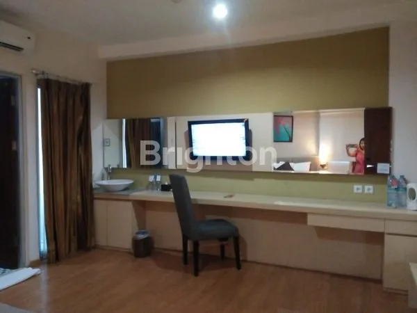 APARTEMEN GUNAWANGSA MANYAR TOWER A