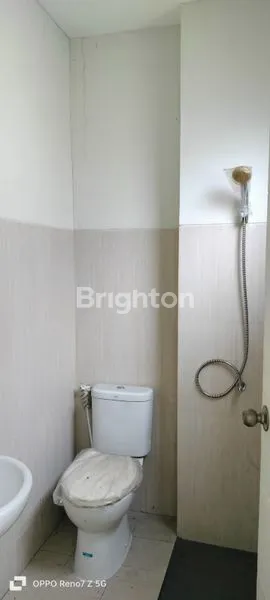 image RUKO 3 LANTAI PREMIUM DI BOULEVARD LEGENDA WISATA, LOKASI STRATEGIS (4)