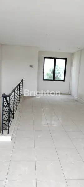 image RUKO 3 LANTAI PREMIUM DI BOULEVARD LEGENDA WISATA, LOKASI STRATEGIS (2)