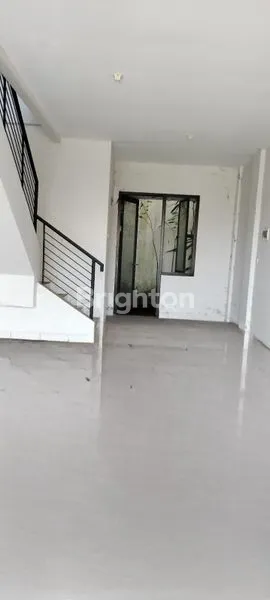 image RUKO 3 LANTAI PREMIUM DI BOULEVARD LEGENDA WISATA, LOKASI STRATEGIS (3)