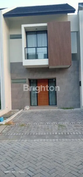 image RUMAH SIAP HUNI 2 LT SEMI FURNISHED DI CENTRAL PARK JUANDA SIDOARJO (1)