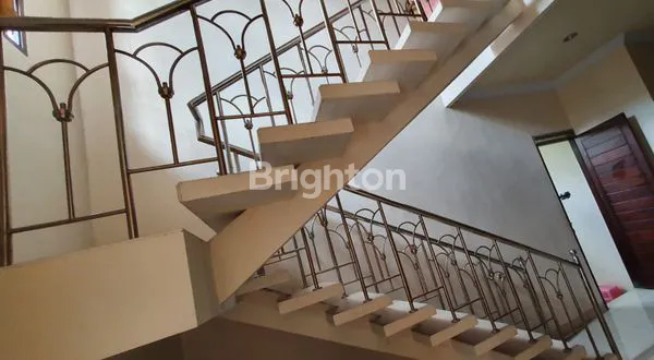 image MEWAH & ASRI FULL FURNISHED SIAP HUNI 2LT ANTAPANI BANDUNG (6)