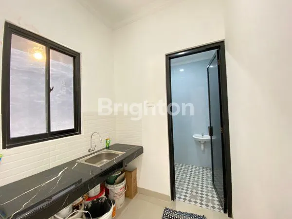 image RUKO JATIWARINGIN ELEGAN, PARKIRAN LUAS, STRATEGIS (2)