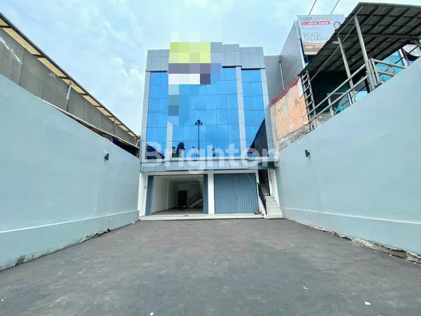 image RUKO JATIWARINGIN ELEGAN, PARKIRAN LUAS, STRATEGIS (5)