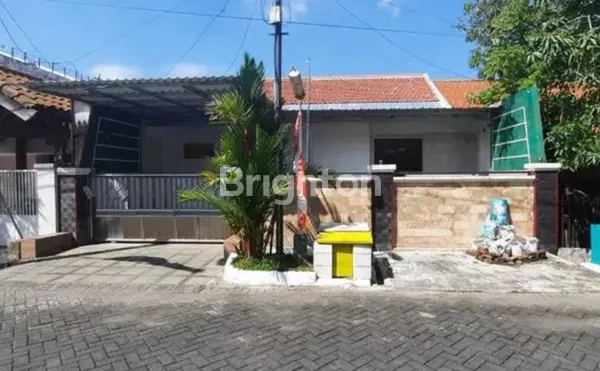 image RUMAH TERAWAT DI RUNGKUT, LOKASI STRATEGIS (1)