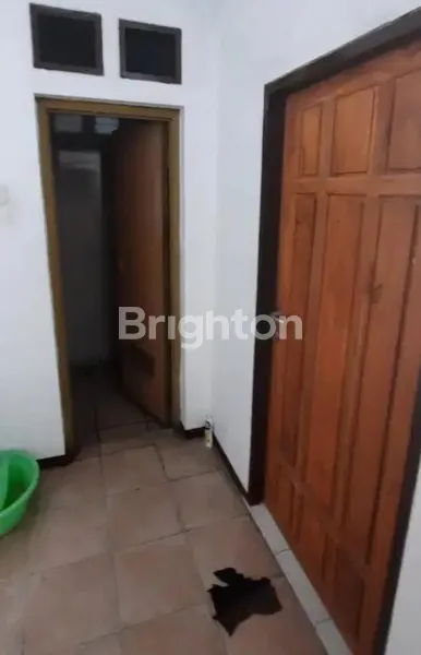 image RUMAH TERAWAT DI RUNGKUT, LOKASI STRATEGIS (4)