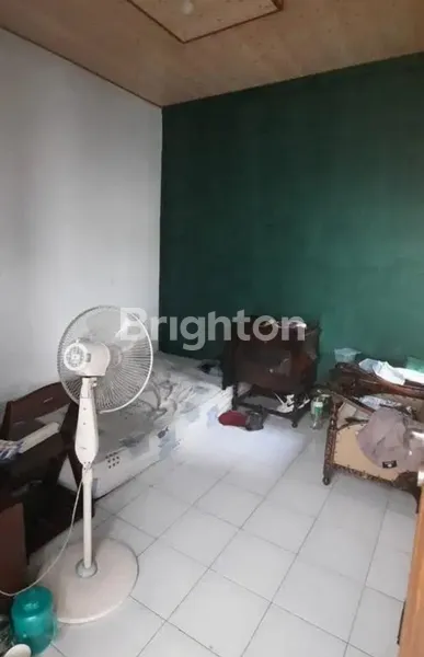 image RUMAH TERAWAT DI RUNGKUT, LOKASI STRATEGIS (8)