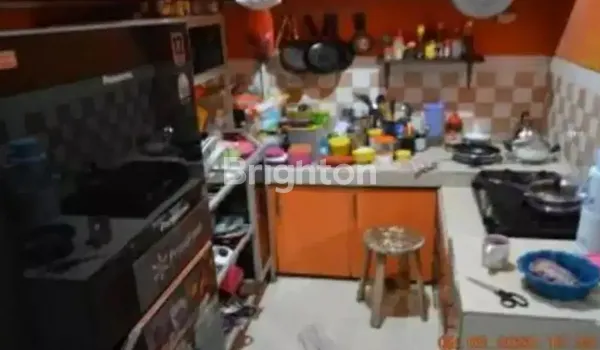 image RUMAH POJOK BAGUS DI GUNUNGANYAR, 5 MENIT KE MERR DAN UPN (3)