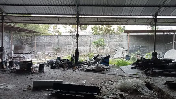 image GUDANG STRATEGIS PINGGIR JALAN DIKAWASAN SUKUN (4)