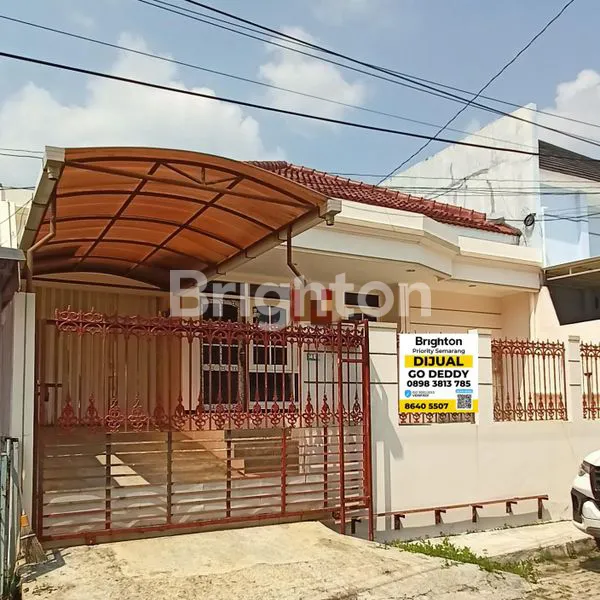 RUMAH SIAP HUNI PERMATA KUNING TANAH MAS KUNINGAN SEMARANG DEKAT STASIUN PONCOL QUEEN CITY MALL