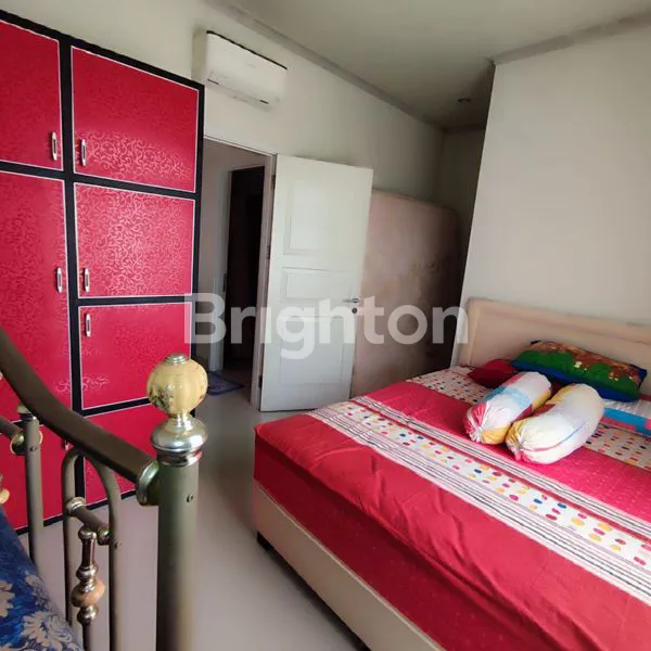 image RUMAH OMAHA VILLAGE 3 LANTAI LOKASI STRATEGIS DI GADING SERPONG (8)