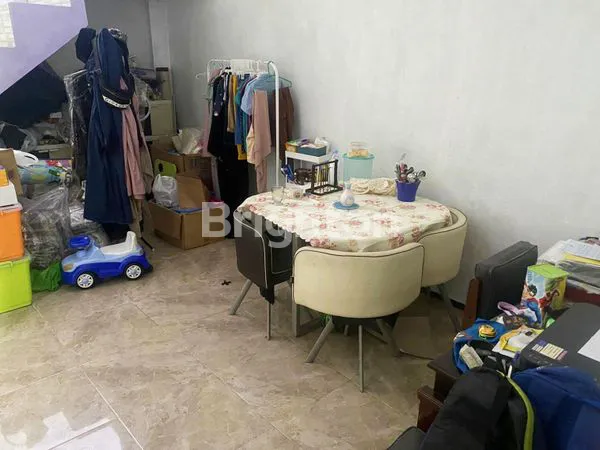 image RUMAH SIAP HUNI 2 LANTAI MULYOREJO MALANG (2)