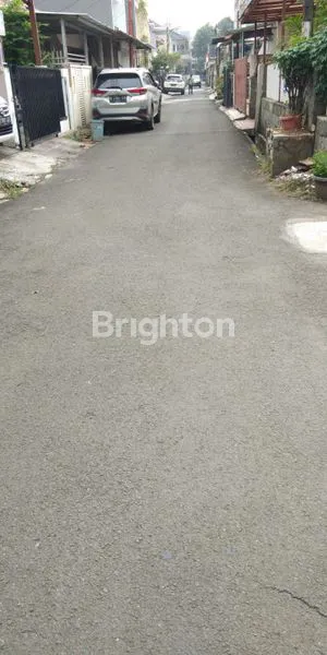 image RUMAH TUA DURI KEPA TANJUNG DUREN JAKARTA BARAT, UK. 10 X 15 M2, HADAP BARAT DAYA, CARPORT 1, ROW 2 MOBIL (2)