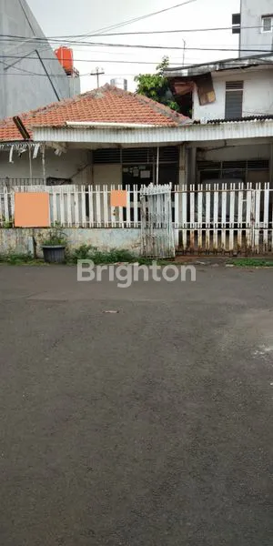 image RUMAH TUA DURI KEPA TANJUNG DUREN JAKARTA BARAT, UK. 10 X 15 M2, HADAP BARAT DAYA, CARPORT 1, ROW 2 MOBIL (1)