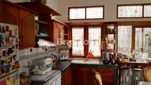 image RUMAH CANTIK  SANGAT TERAWAT LINGKUNGAN NYAMAN DAN AMAN DI TUBAGUS ISMAIL BANDUNG  (2)