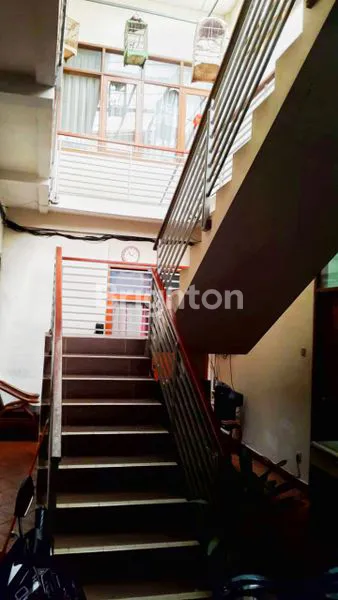 image RUMAH CANTIK  SANGAT TERAWAT LINGKUNGAN NYAMAN DAN AMAN DI TUBAGUS ISMAIL BANDUNG  (3)