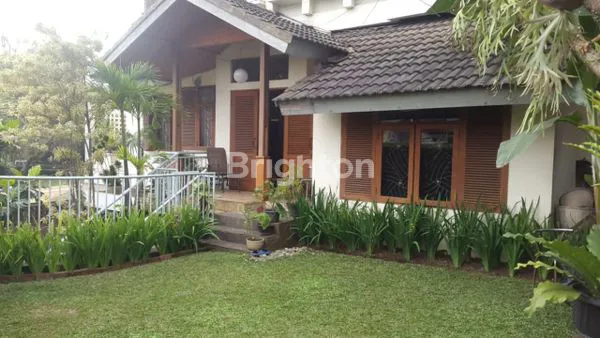 image RUMAH CANTIK  SANGAT TERAWAT LINGKUNGAN NYAMAN DAN AMAN DI TUBAGUS ISMAIL BANDUNG  (1)