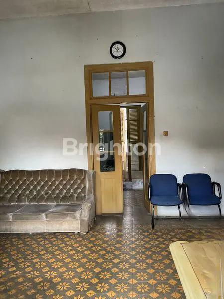 image RUMAH SANGAT STRATEGIS DEKAT DENGAN RUMAH DINAS  GUBERNUR JAWA BARAT CICENDO BANDUNG  (4)