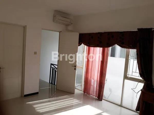 image DISEWAKAN RUMAH DIAMOND PARK RESIDENCE( JALAN RAYA JUANDA ) (1)