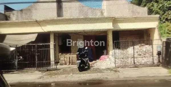 image RUMAH LUAS BISA DIPAKAI USAHA DI RUNGKUT (1)