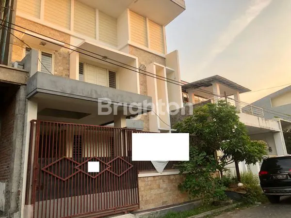 image RUMAH 2 LANTAI NGINDEN (1)