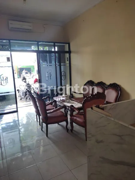 image RUKO 2 LANTAI YANG STRATEGIS DI JL. UNTUNG SUROPATI, MANYARAN (2)