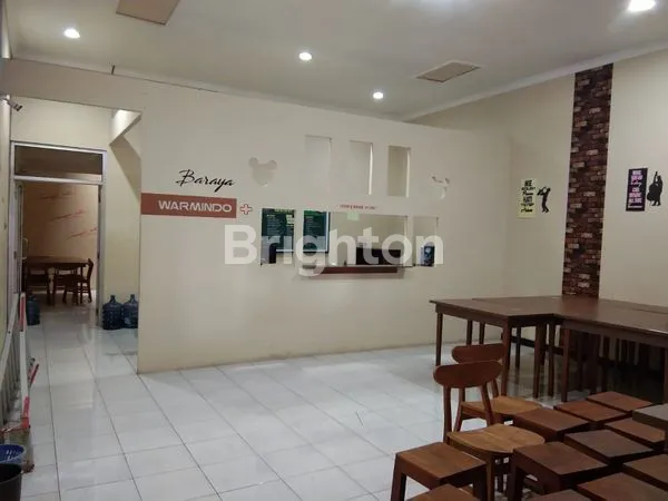 image RUMAH STRATEGIS YANG COCOK BUAT USAHA / KANTOR SELANGKAH KE JL. MAJAPAHIT (4)