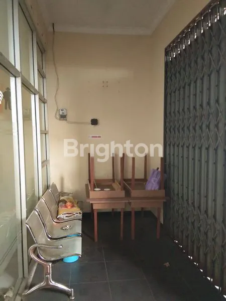 image RUMAH STRATEGIS YANG COCOK BUAT USAHA / KANTOR SELANGKAH KE JL. MAJAPAHIT (5)