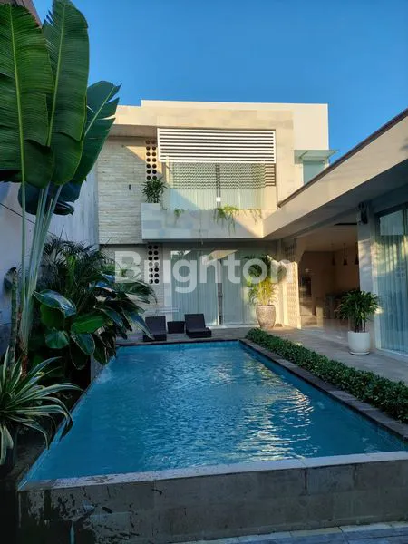 image RENT PER YEAR  LUXURY VILLA  DEWI SRI AND NAKULA LEGIAN 3 BR (1)