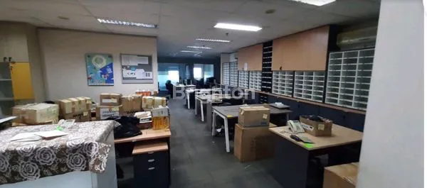 image GEDUNG KANTOR S. PARMAN SANGAT STRATEGIS, DI PUSAT JAKARTA (3)