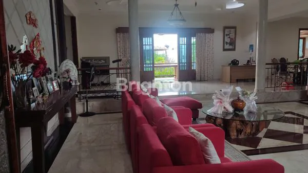 image VILLA SULTAN 2 LANTAI DI KOTA DENPASAR DEKAT RENON (3)