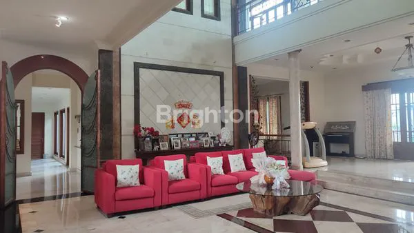 image VILLA SULTAN 2 LANTAI DI KOTA DENPASAR DEKAT RENON (4)