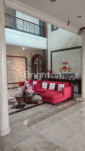 image VILLA SULTAN 2 LANTAI DI KOTA DENPASAR DEKAT RENON (6)