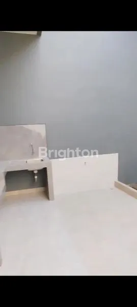 image RUMAH BARU GRESS MINIMALIS 2LANTAI DI MEDOKAN GUNUNGANYAR RUNGKUT SURABAYA. ISTIMEWA DALAMNYA SDH ADA AC DAN WATERHEATER. (4)