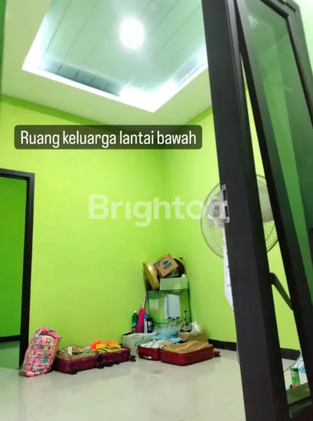 image RUMAH HOEK 2 LANTAI SIAP HUNI DI TULUNGAGUNG (6)