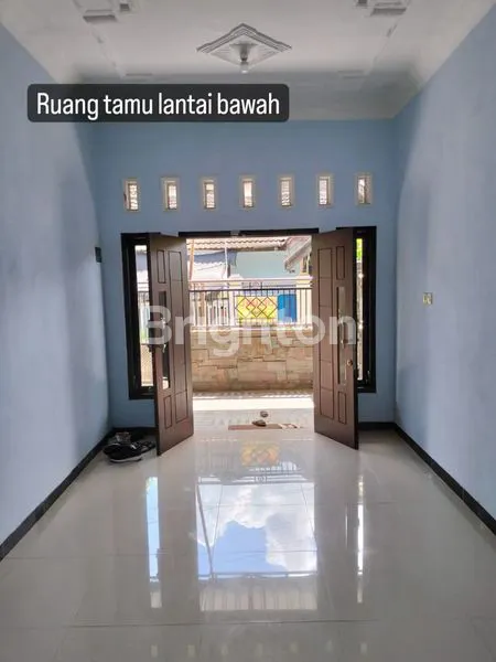 image RUMAH HOEK 2 LANTAI SIAP HUNI DI TULUNGAGUNG (4)